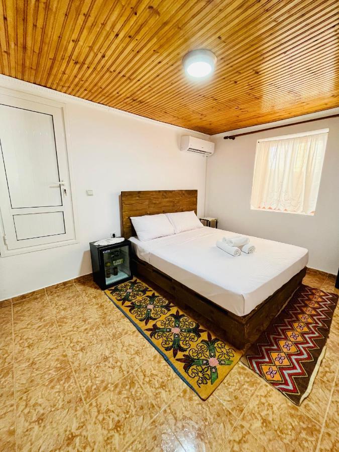 Nena'S Dashe House Берат Екстер'єр фото