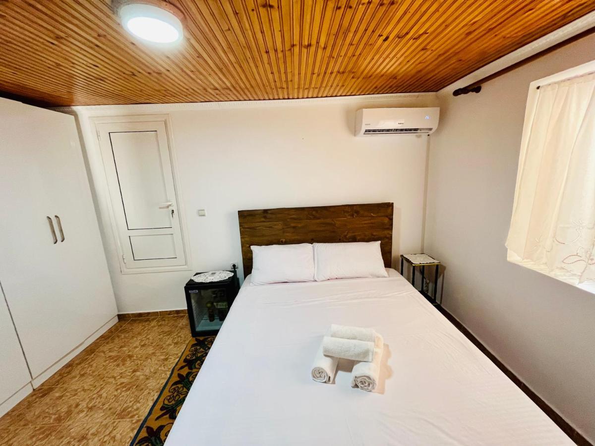 Nena'S Dashe House Берат Екстер'єр фото