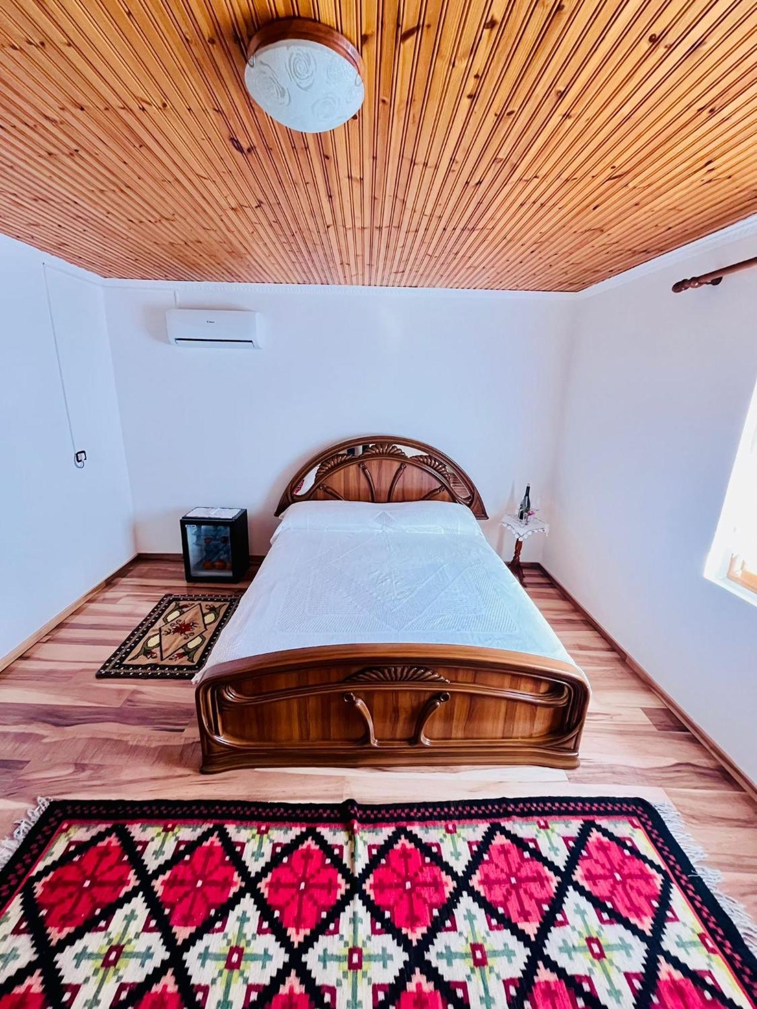 Nena'S Dashe House Берат Екстер'єр фото